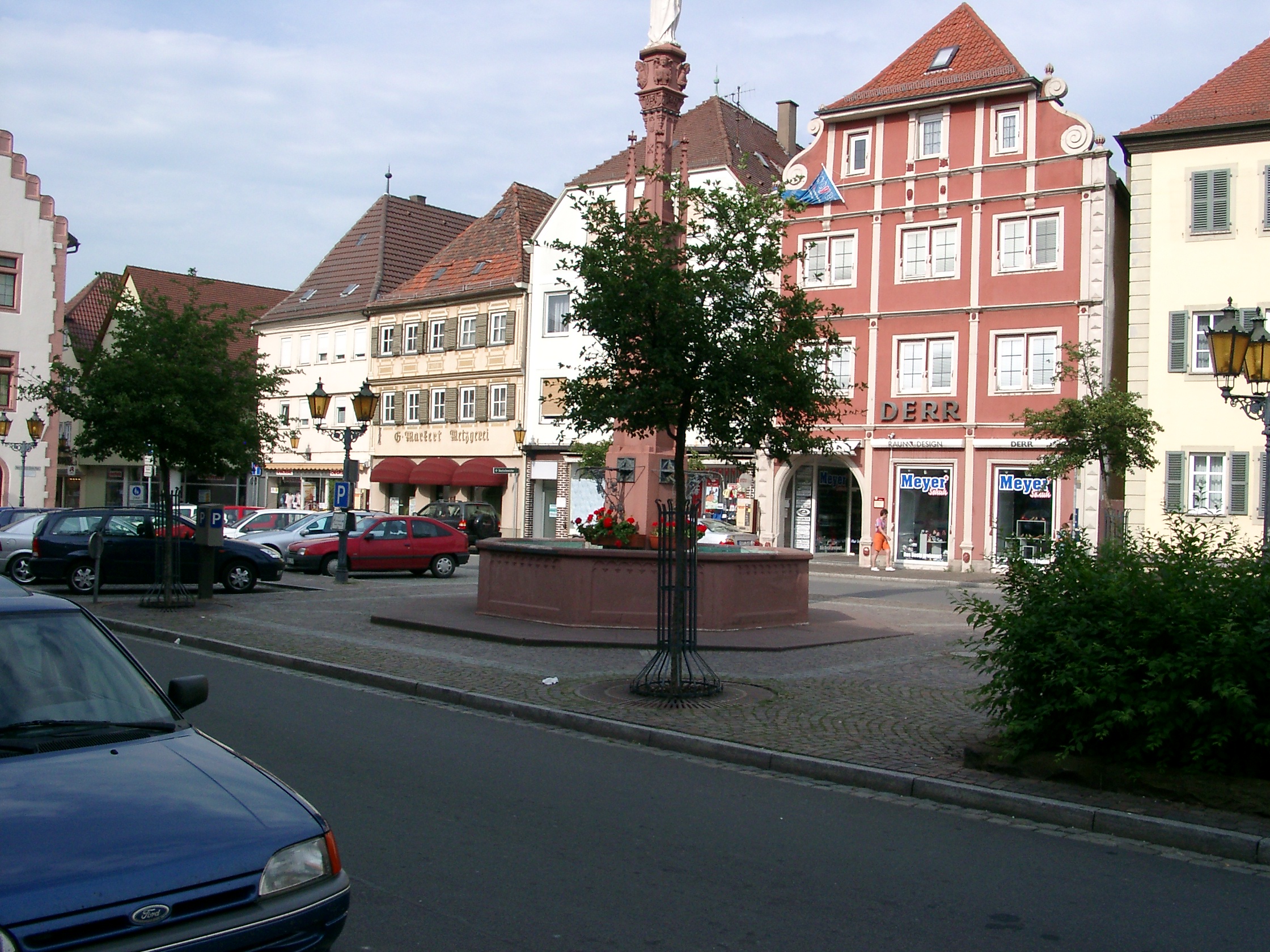 Wo  kaufen  a Prostituierte in Bad Mergentheim (DE)