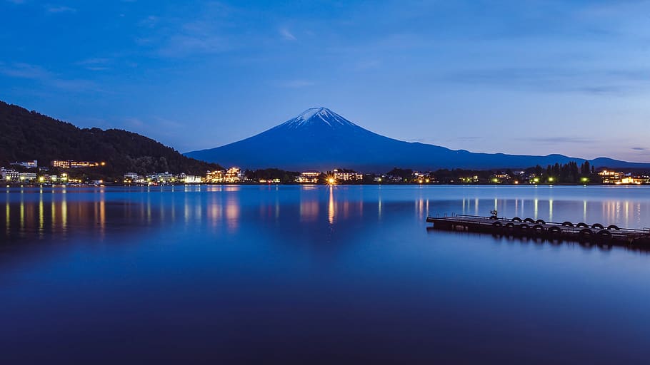 どこで  購入  a 売春婦 で 富士河口湖, Japan